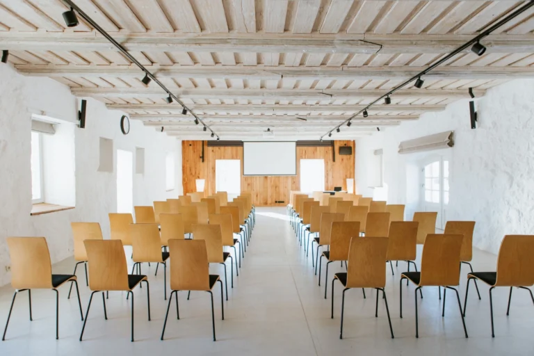 Nurmuiza-Seminaru-telpa-1